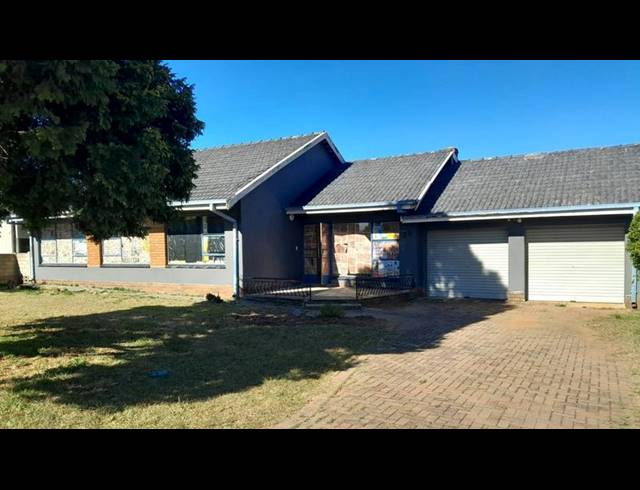3 BEDROOM HOUSE FOR SALE IN WITPOORTJIE